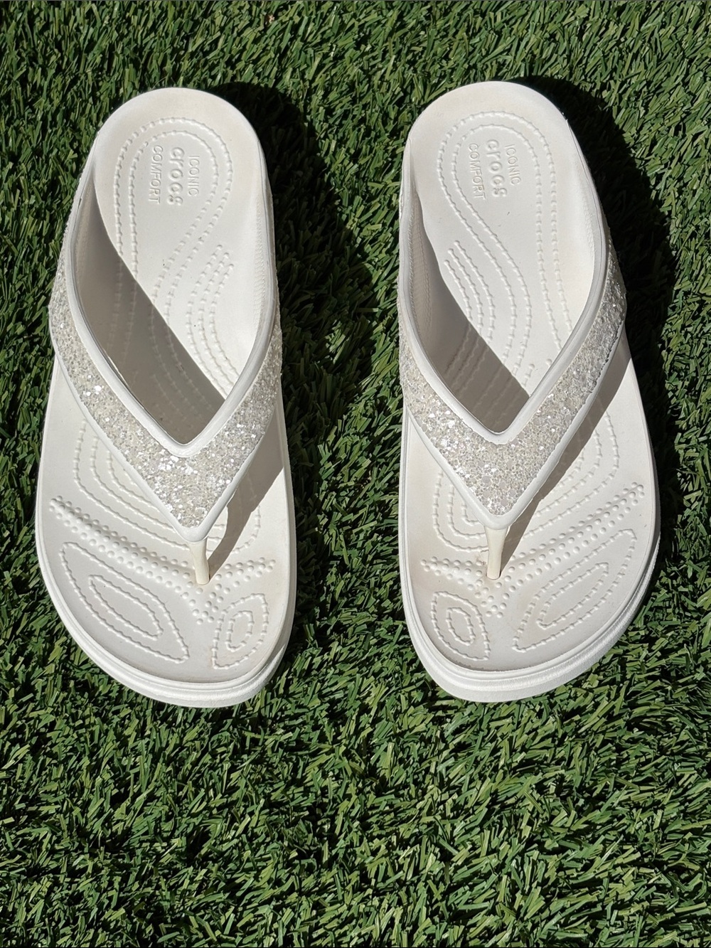 CROCS White Glitter Thong Sandals